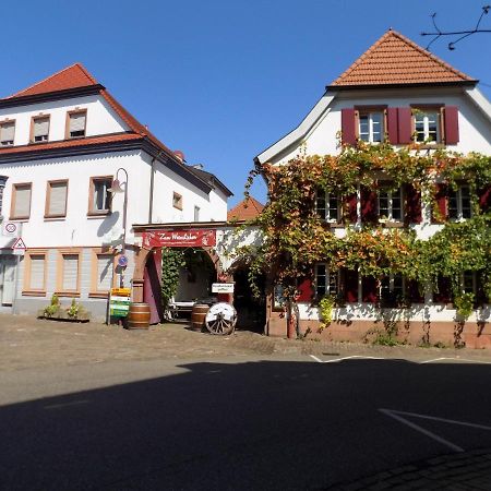 Zum Weinsticher, Weingut Anlag/Nichterlein Rhodt unter Rietburg Buitenkant foto