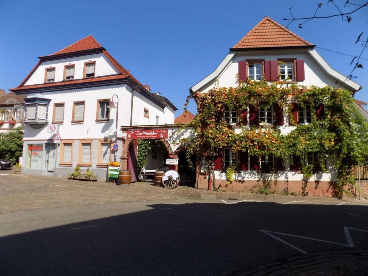 Zum Weinsticher, Weingut Anlag/Nichterlein Rhodt unter Rietburg Buitenkant foto